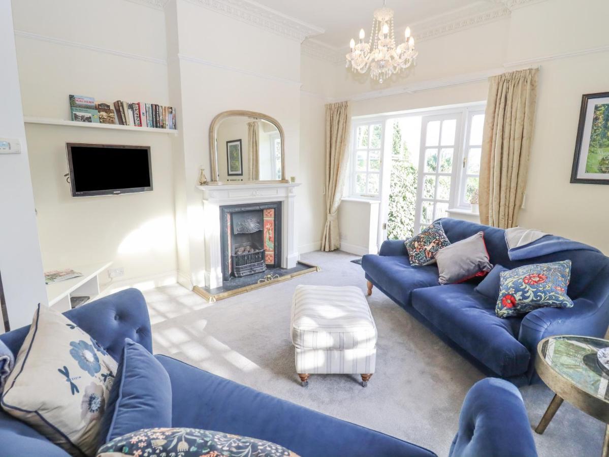 The Manse Studio Villa Malvern Wells Exterior photo